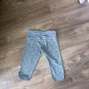 Lululemon capris/shorts, grey stripes, size 6